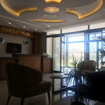 Garden Restaurant Cafe מלון Zara