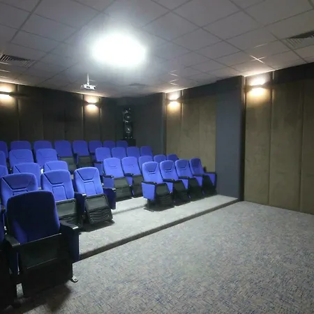 מלון Garden Restaurant Cafe