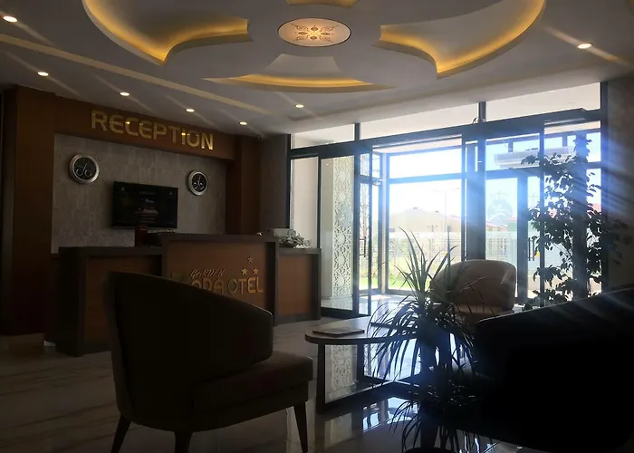 Garden Restaurant Cafe Hotel Zara