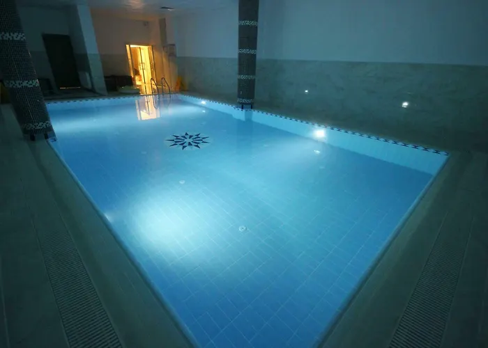 Garden Restaurant Cafe Hotel Zara