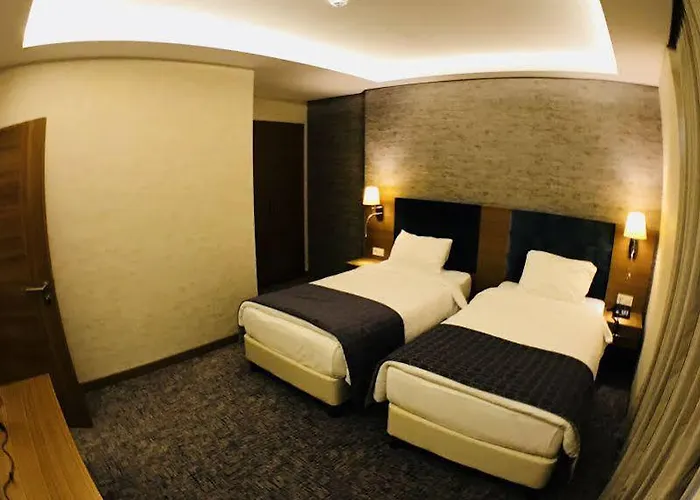 Garden Restaurant Cafe