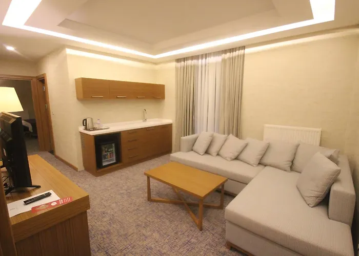 Garden Restaurant Cafe Hotel 3*